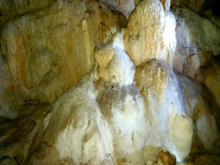Gua Liang Woja