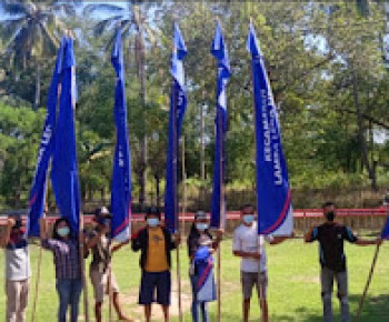 Jelang HUT-76, Bendera Berkibar dan Hiasan Umbul-Umbul di Laut