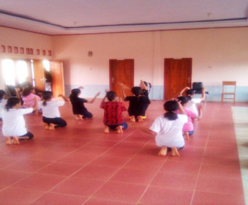SMKN 1 Wae Rii Siap Mendunia dengan Seni Tari