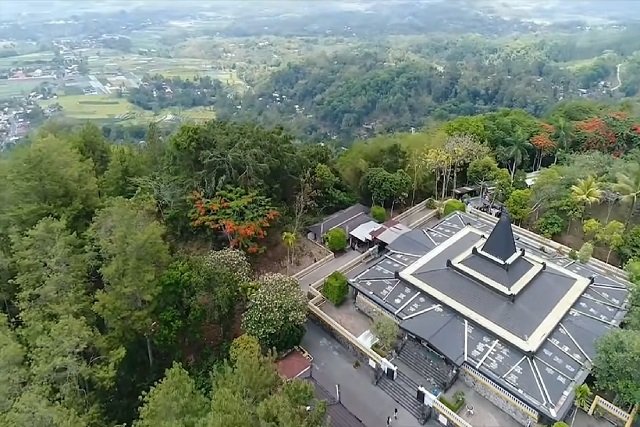 makam tien soeharto Makam Istri Presiden