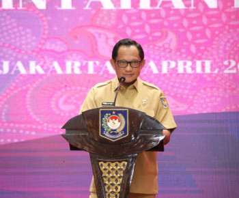 Mendagri Minta Camat Terus Kampanyekan Disiplin Prokes dan Percepat Vaksinasi