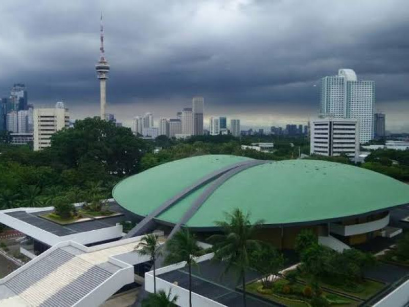 Sudah Tepat, DPR Minta Imbauan Kapolri Soal WFH Ditindaklanjuti