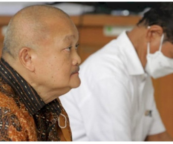 Dituntut 20 Tahun Penjara, Alex Noerdin Ajukan Pledoi