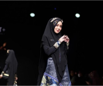Setelah 10 Tahun, Akhirnya Terry Putri Resmi Melepas Status Janda