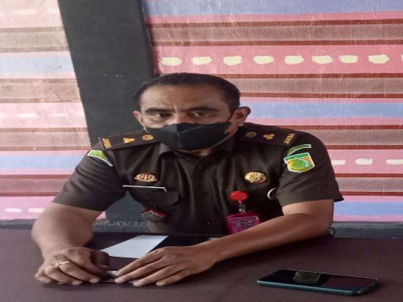 Tuntut Keadilan, Rita Zenak Desak Kejari Periksa 8 Wartawan lain di Flotim
