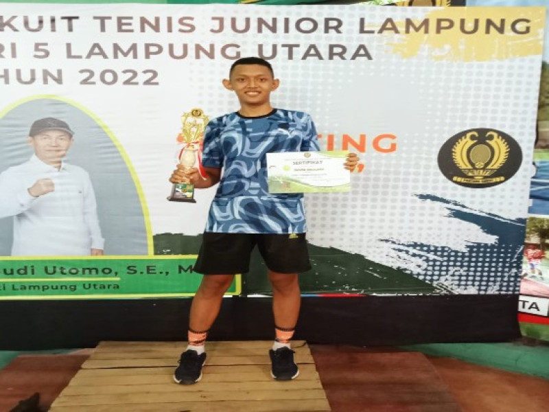 Petenis Lampura
