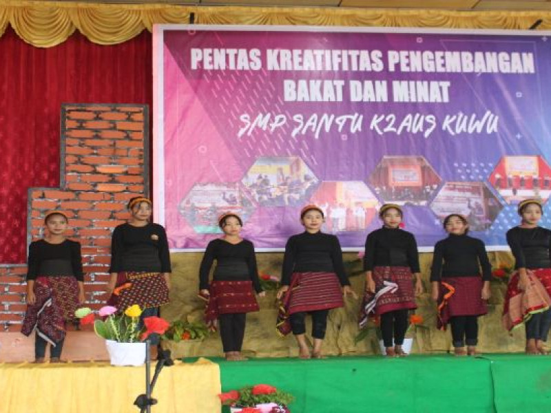 SMP St Klaus Kuwu Gelar Pentas Pengembangan Bakat dan Minat