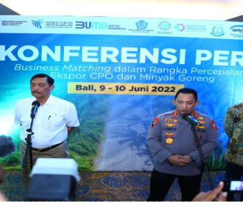 Polri Awasi 17 Ribu Pasar Pastikan Harga Minyak Goreng Terjaga