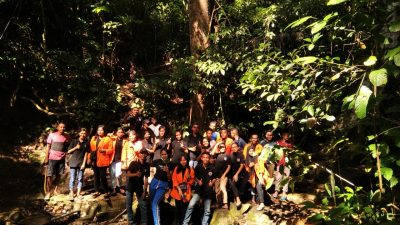 Mahasiswa KKN-MM UNIPA