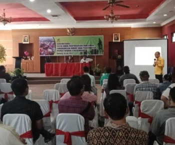 Gelar Sosialisasi, Ini Penegasan Kadis Kanisius Nasak Bagi Para Pelaku Usaha dan Perangkat Daerah Manggarai