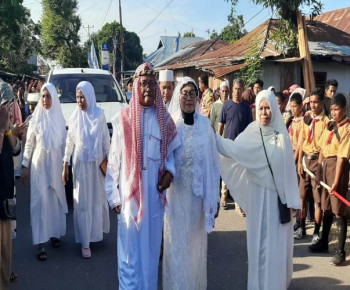 Ratusan Warga Reok Gelar Penjemputan Dua Jema’ah Haji