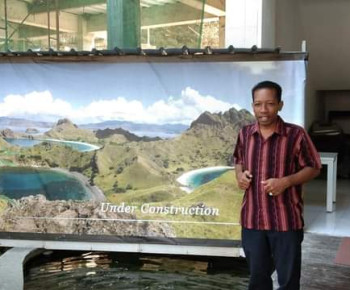 Diduga Terima Suap, Warga Desak Bupati Manggarai Pecat Camat Reok Barat