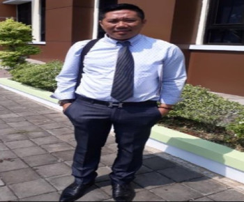Bupati Manggarai Jangan Lindungi Kesalahan Camat Reok Barat