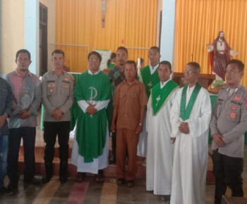 Umat Katolik dan Muslim di Reo Gelar Doa untuk Korban Tragedi Kanjuruhan