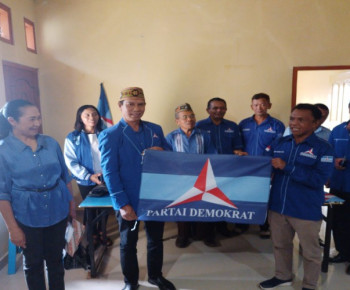 Daftar di Partai Demokrat, Ir. Maksimus Ngkeros Siap Maju Pilkada 2024