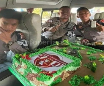 Dua Oknum Polantas Polda Papua Barat Doakan TNI Tidak Panjang Umur
