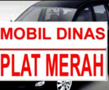 Malu Tapi Mau, Pejabat dan ASN Pemda Mimika Ubah Pelat Mobil Dinas jadi Hitam
