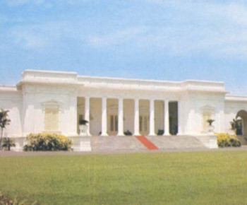 Presiden Kepergok Kencing di Semak-Semak Istana Merdeka, Pengakuan Megawati Mengejutkan