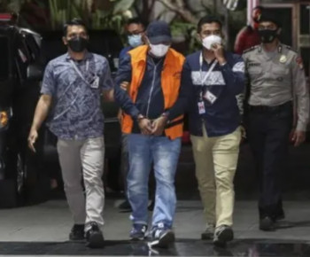 Buronan Kasus Gratifikasi Izil Azhar Ditahan KPK