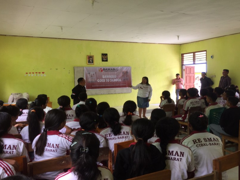Bawaslu Goes to School, Pelajar di SMAN 2 Cibal Diajak Awasi Proses Pemilu 2024