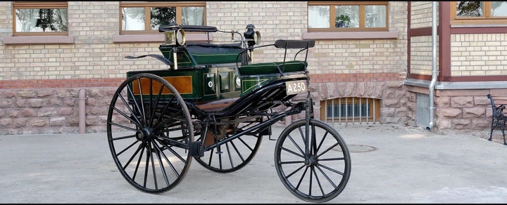 Sejarah Mobil Pertama