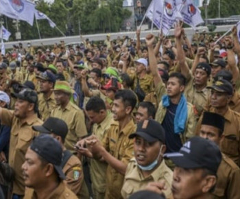 Beda dengan Kades, Demo Perangkat Desa Sampaikan 6 Tuntutan