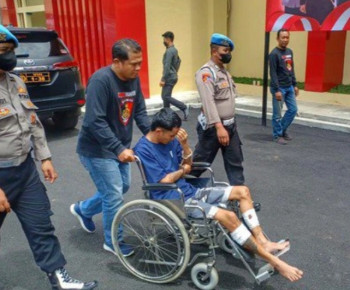Sadis! Leher Remaja di Bandung Ditebas Anggota Geng Motor Gegara Rokok Batangan