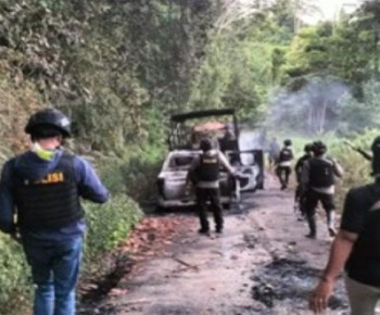 Berulah Lagi, KKB Bakar Rumah dan Tembaki TNI/Polri di Puncak Papua