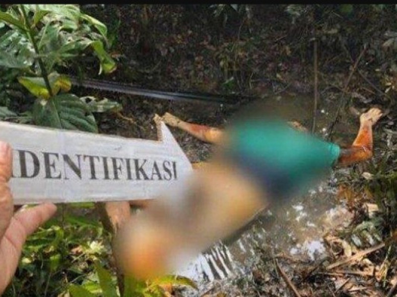 wanita tanpa kepala