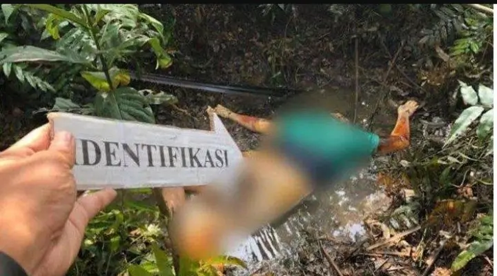 wanita tanpa kepala