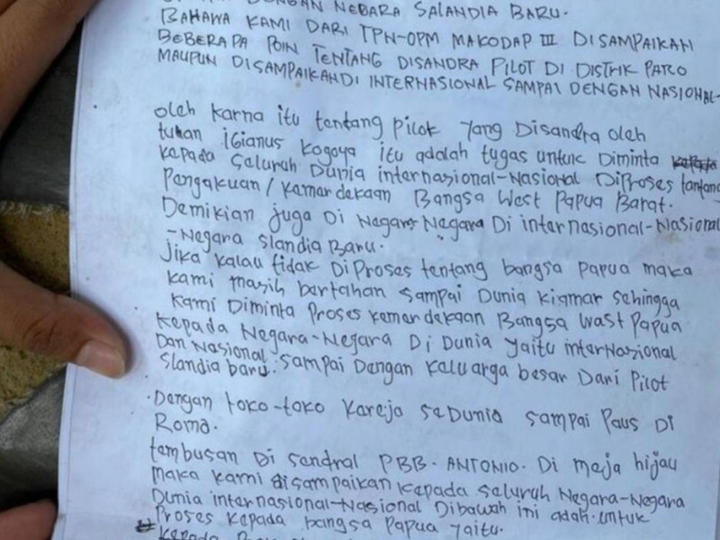 Minta Pengakuan Dunia International, KKB Titipkan Surat ke Pilot Susi Air