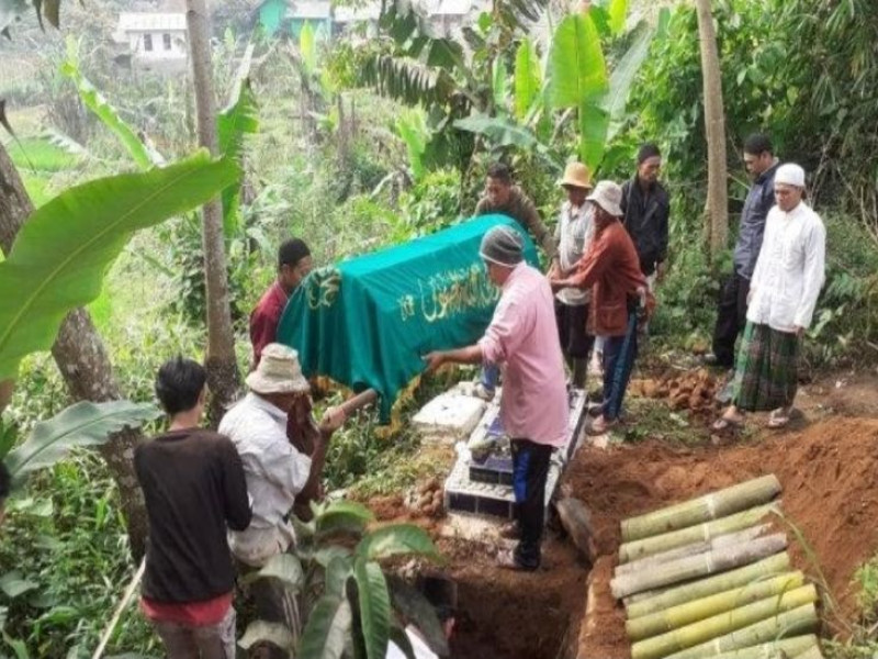 Bocah SD Tewas Usai Diduga Dikeroyok Kakak Kelas di Sukabumi