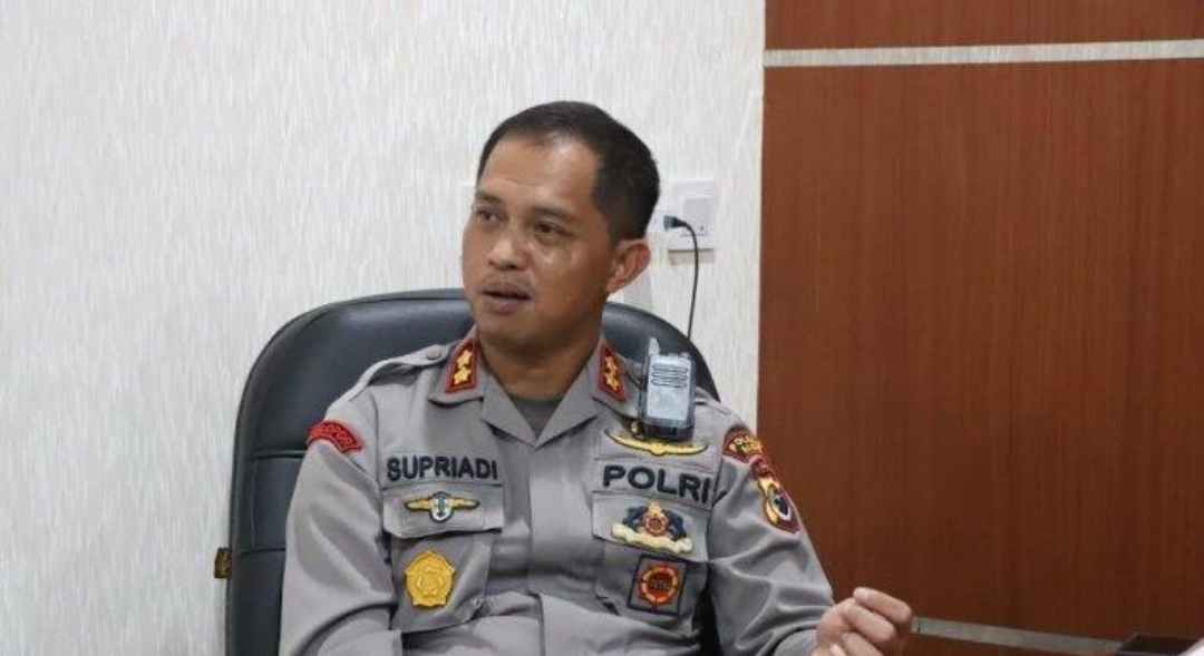 Lecehkan Istri Sesama Anggota