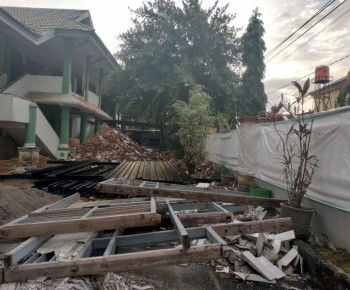Pekerjaan Rehab Gedung B Kanwil Kemenag Sultra Diduga Abaikan K3