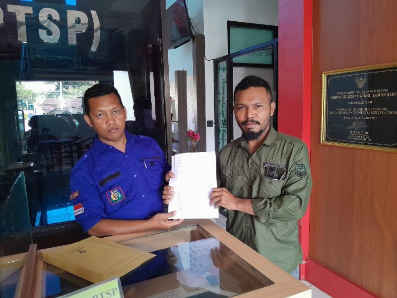 Lorens Logam Laporkan Bupati Edistasius Endi ke Kejari Mabar, Korupsi?
