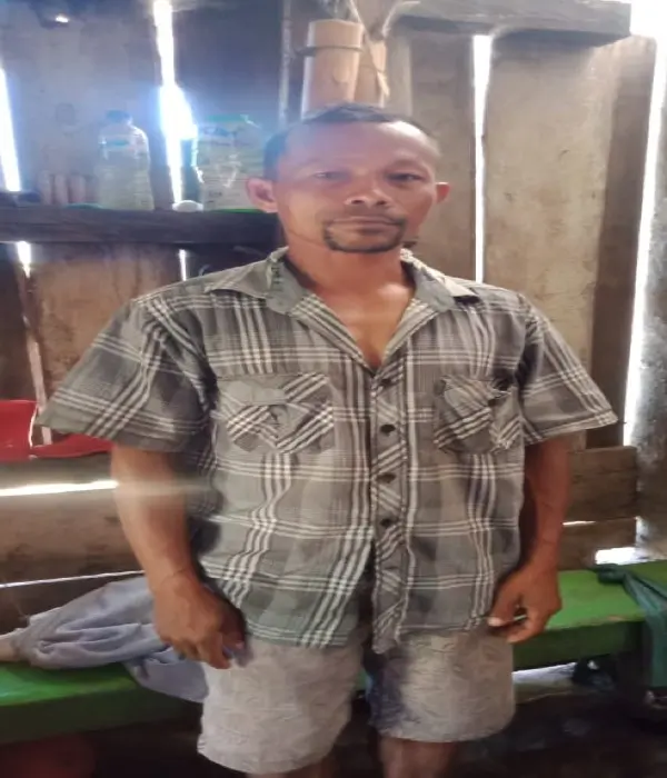 Yustinus Sehong, Warga Dusun Pasat yang diancam dengan sebilah Parang oleh terduga pelaku, Thomas Didi