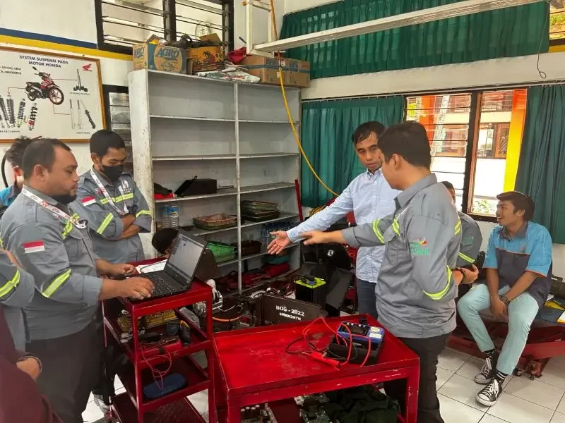 Pelatihan Motor Konversi, GM PLN UIP Nusra: Langkah Awal Wujudkan Bengkel Konversi Resmi Pertama di NTB