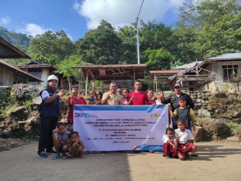 Semakin Indonesia, 9 Dusun di Flores Kini Merasakan Terang Listrik PLN
