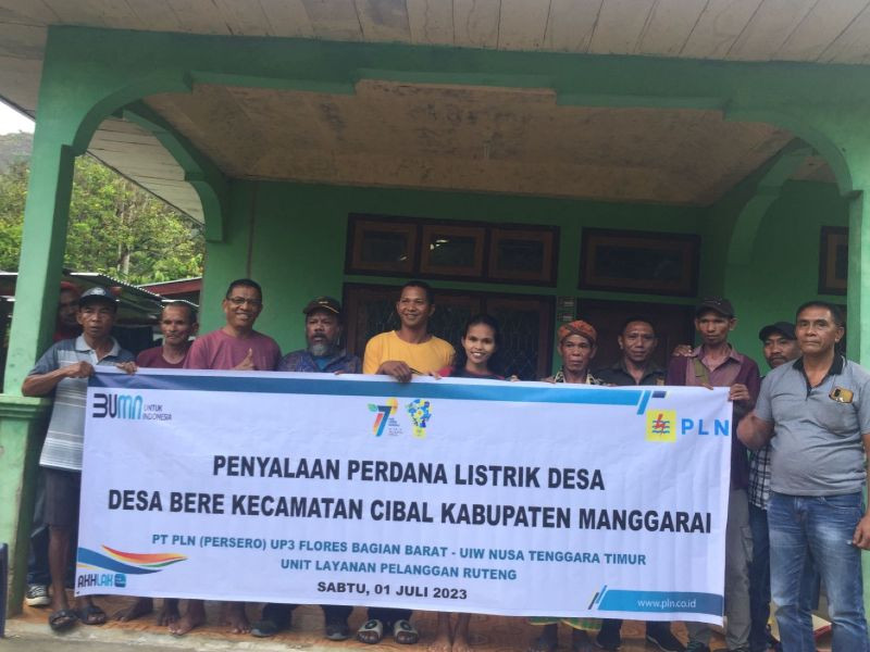 Terang Listrik PLN di Desa Bere Akhiri Penantian Sejak Indonesia Merdeka