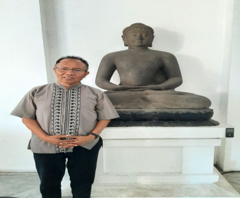Meniti Ancaman Menggapai Damai