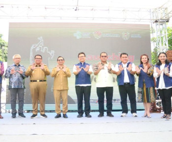 Pj. Gubernur NTT Dampingi Menkes RI Launcing Implementasi Teknologi Wolbachia di NTT