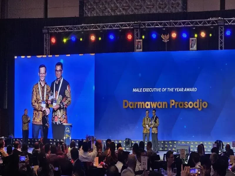 Darmawan Prasodjo Raih Male Executive Of The Year Enlit Asia Power Energy Awards 2023