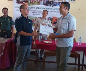 Dapat Ganti Untung, Pemilik Lahan Pengembangan PLTP Ulumbu Poco Leok Resmi Melepas Hak