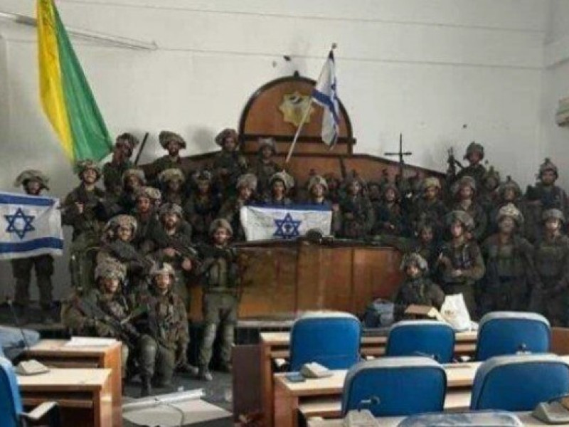 Hamas Dikabarkan Takluk di Jalur Gaza, IDF Langsung Kibarkan Bendera Israel