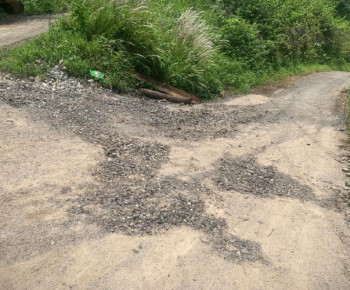 Baru 3 Hari Usai Dikerjakan Lapen di Cibal Barat Rusak Lagi, PPK Sebut Gegara Oto Terbalik