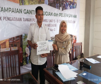 PLN Kembali Serahkan Uang Ganti Untung kepada Pemilik Lahan Proyek PLTP Ulumbu 5-6 di Poco Leok