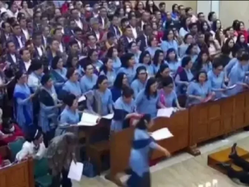 Viral, Ini Sosok Dirigen Paduan Suara Gereja Meninggal saat Misa Natal di Jatiasih