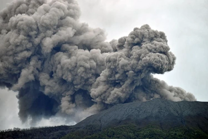 5 Perbedaan Gunung Marapi
