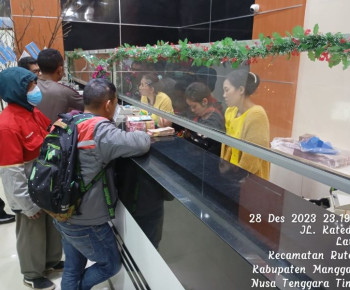 Pencairan Dana Desa 52 Desa di Manggarai, Bank NTT Ruteng Buka Pelayanan hingga Tengah Malam