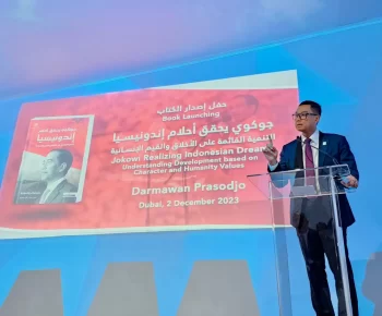 Jadi Inspirasi, Biografi Jokowi Karya Dirut PLN Diluncurkan di Dubai Dalam Bahasa Arab